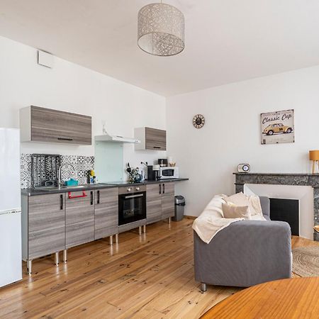 Apartamento Le Douillet Bearnais Pau Exterior foto